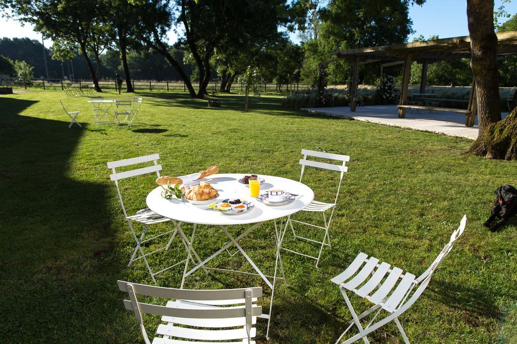 Les Cinq Sens Du Chateau Mayne Lalande Hotel Castelnau-de-Médoc Buitenkant foto